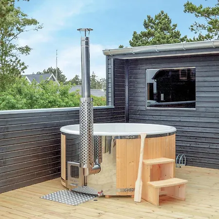 Three-bedroom In Romo