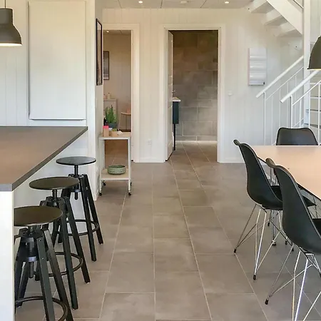 Three-bedroom In Ferienhaus