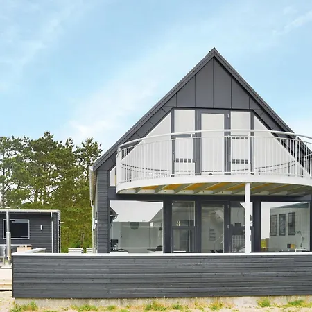 Three-bedroom In Hébergement de vacances