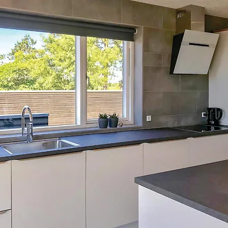 Ferienhaus Three-bedroom In