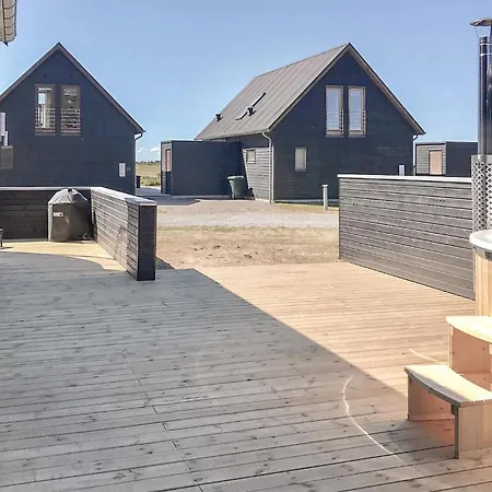 Three-bedroom In Romo